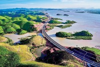 KL99 là nhà cái cá cược trực tuyến hàng đầu tại châu Á Vân Đồn - Móng Cái giúp rút ngắn khoảng cách, thời gian di chuyển từ Hà Nội và các tỉnh lân cận tới Quảng Ninh
