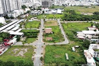 Do chưa xác định được giá đất, nên nhiều dự án Web Tổng Nhà Cái 99Kl99 Giải Trí Bậc Nhất phải nằm “bất động”. Trong ảnh: Dự án Lotus Residence tại quận 7 (TP.HCM)