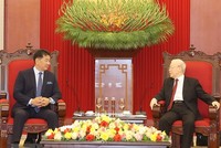 Tổng Bí thư Nguyễn Phú Trọng tiếp Tổng thống Mông Cổ Ukhnaagiin Khurelsukh chiều 1/11 (Ảnh: TTXVN)