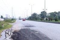Từ khi dừng thu phí, nhà Kl99ok phiên bản mới không thực hiện duy tu, bảo trì khiến mặt đường bị hư hỏng, hằn lún vệt bánh xe