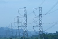 Thủ tướng yêu cầu đẩy nhanh tiến độ triển khai các dự án trọng điểm, cấp bách của ngành điện.