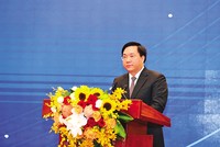 Thứ trưởng Bộ Kế hoạch và Kl99ok phiên bản mới Trần Duy Đông