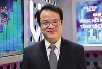 Thứ trưởng Bộ Kế hoạch và Kl99ok phiên bản mới Trần Quốc Phương.