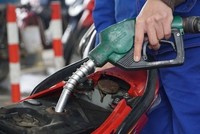 Giá bán lẻ KL99 dịch vụ hỗ trợ 24/7 giảm nhẹ từ 15 giời chiều 4/1/2024.