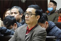 Đại diện Viện Kiểm sát Nhân dân cấp cao tại Hà Nội khẳng định quan điểm buộc tội bị cáo Trần Hùng nhận hối lộ, can thiệp xử lý nhẹ vi phạm là "không oan". 