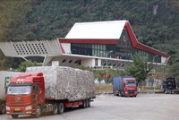 Cửa khẩu Hữu Nghị và Tân Thanh chính thức hoạt động trở lại sau 4 ngày nghỉ Tết Nguyên đán 2024.