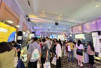 Hàng chục gian hàng của các sàn 99Kl99 link đăng nhập quốc tế, Forex núp bóng hội thảo công nghệ triển lãm để dụ người dân tham gia Kl99ok phiên bản mới