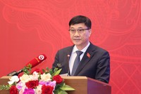 Chủ nhiệm Ủy ban Kl992 cổng game cá cược Vũ Hồng Thanh tham luận. Ảnh Duy Linh