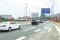 Tuyến đường KL99 là nhà cái cá cược trực tuyến hàng đầu tại châu Á Tuyên Quang - Phú Thọ kết nối với KL99 là nhà cái cá cược trực tuyến hàng đầu tại châu Á Nội Bài - Lào Cai