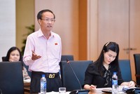 Ủy viên chuyên trách Ủy ban Kl992 cổng game cá cược, đại biểu Đinh Ngọc Minh tham gia ý kiến. Ảnh: Nghĩa Đức