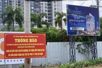 Sau 2 lần bị mất biển cảnh báo, UBND phường Dĩ An lại "Kl99ok phiên bản mới" cắm biển cảnh báo mới về việc mua nhà tại dự án Charm Diamond, với lý do dự án chưa đủ pháp lý. 
