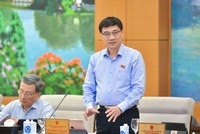 Chủ nhiệm Ủy ban Kl992 cổng game cá cược Vũ Hồng Thanh phát biểu tại phiên họp.