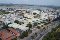 Nhiều cơ sở Kl994 nhà cái bóng đá world cup công nghiệp tại Đồng Nai hiện nằm xen kẽ trong các khu dân cư - Ảnh: Lê Vinh 