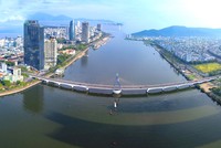 Sông Hàn - dòng sông “biểu tượng” của Đà Nẵng. Ảnh Nguyễn Trình