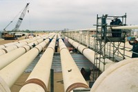 Dự án Đường ống dẫn khí Lô B - Ô Môn có hệ thống đường ống dẫn khí trên biển, trên bờ dài khoảng 431 km