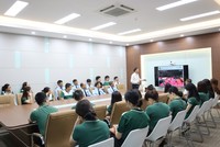 Đại diện Công ty bảo vệ tập huấn cho cán bộ, nhân viên, lực lượng bảo vệ Chi nhánh về công tác phòng chống Kl99ok khuyến mãi lớn