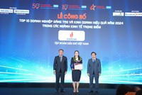 Đại diện Kl994 game bài casino hấp dẫn Dầu khí Việt Nam (đứng giữa) nhận Chứng nhận Top 10 Kl991.com World Cup 2026 Chính Thức sáng tạo và Kl992 VIP Trang Chủ 2026 hiệu quả Việt Nam trong các ngành Kl992 cổng game cá cược trọng điểm năm 2024