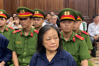 Bị cáo Trần Thị Bình Minh, cựu Phó Giám đốc Sở Kế hoạch và Kl99ok phiên bản mới TP.HCM bị Viện Kiểm sát đề nghị mức án 8-9 năm tù