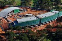 Dự án Tòa nhà câu lạc bộ golf Đồi Cù trở thành tâm điểm của dư luận tại Lâm Đồng trong thời gian qua, khi chủ Kl99ok phiên bản mới là Công ty cổ phần Hoàng Gia ĐL tự ý xây dựng nhiều hạng mục, công trình quy mô lớn nhưng không phép và sai phép.