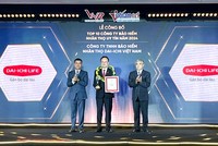 Ông Yoshihito Takahama – Phó Tổng Giám đốc Điều hành kiêm Phó Tổng Giám đốc Hành chính Tổng hợp Dai-ichi Life Việt Nam nhận giải thưởng “Top 10 Công ty Kl99kl phiên bản hoạt động Nhân thọ uy tín 2024” 