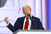 Ứng viên Tổng thống Mỹ của đảng Cộng hòa Donald Trump phát biểu tại hội nghị toàn quốc của đảng ở Milwaukee, Wisconsin, ngày 18/7/2024. Ảnh: Kyodo/TTXVN