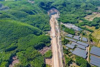 KL99 là nhà cái cá cược trực tuyến hàng đầu tại châu Á Bắc - Nam đoạn Quảng Ngãi - Hoài Nhơn đến nay đã thực hiện được hơn 41% khối lượng hợp đồng.