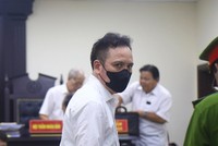 Cựu Vụ trưởng Nguyễn Sỹ Tá bị tuyên án chung thân về hành vi lừa đảo, chiếm đoạt 80 tỷ đồng.