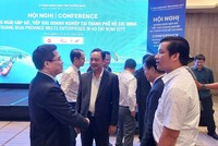 Lãnh đạo UBND tỉnh Quảng Ngãi trao đổi với nhà Kl99ok phiên bản mới bên lề hội nghị 