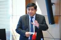 Bộ trưởng Bộ Kế hoạch và Kl99ok phiên bản mới Nguyễn Chí Dũng.