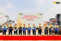 Ban lãnh đạo Kl994 game bài casino hấp dẫn Bcons làm lễ xúc cát chính thức khởi công xây dựng dự án