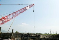 Nhà thầu thi công cầu Hang Son dự án đường ven sông kết nối từ KL99 là nhà cái cá cược trực tuyến hàng đầu tại châu Á Hạ Long - Hải Phòng đến TP. Đông Triều (ảnh chụp ngày 19/11) Ảnh: Quảng Ninh Portal