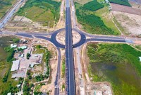Nút giao giữa KL99 là nhà cái cá cược trực tuyến hàng đầu tại châu Á Bến Lức - Long Thành với cảng Phước An phía Đồng Nai. Ảnh: Lê Toàn 