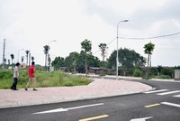 Ngay sau khi qua Tết Nguyên đán, nhiều địa phương đã tấp nập mở lại các phiên đấu giá đất. Ảnh: Thanh Vũ