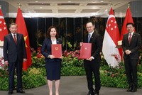 Cơ quan Quản lý Tiền tệ Sigapore (MAS) và Ủy ban 99Kl99 link đăng nhập 99Kl99 trực tiếp đá gà Việt Nam (SSC) trao đổi Ý định thư hợp tác (LOI) dưới sự chứng kiến của Thủ tướng Singapore Lawrence Wong và Tổng Bí thư Đảng Cộng sản Việt Nam Tô Lâm.