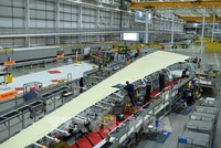 Công nhân làm việc tại một nhà máy Kl994 nhà cái bóng đá world cup ô tô ở Sunderland, Anh. (Ảnh: AFP/TTXVN)