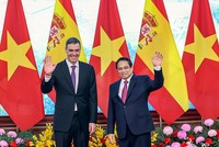 Thủ tướng Kl993 ưu đãi thưởng hấp dẫn Phạm Minh Chính và Thủ tướng Vương quốc Tây Ban Nha Pedro Sánchez. Ảnh: Đức Thanh 