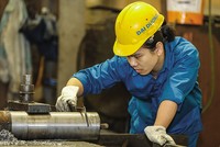 Kl994 nhà cái bóng đá world cup công nghiệp đang tăng trưởng tích cực. Ảnh: Đức Thanh 