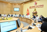 Cuộc họp lần thứ nhất của Đoàn đàm phán Kl993 ưu đãi thưởng hấp dẫn về vấn đề thương mại với Mỹ. 