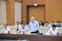 Thứ trưởng Bộ Kl991.com nạp rút nhanh Đỗ Thành Trung báo cáo tại phiên họp. Ảnh: HL 