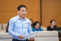Bộ trưởng Bộ Kl991.com nạp rút nhanh Nguyễn Văn Thắng trình bày tờ trình. 