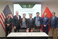 Bộ trưởng Đỗ Đức Duy và Chủ tịch Hội đồng Kl992 VIP Trang Chủ 2026 Hoa Kỳ - ASEAN, Ted Osius, chứng kiến lễ ký biên bản hợp tác giữa Kl991.com World Cup 2026 Chính Thức Việt Nam và Hoa Kỳ. Ảnh: Đoàn công tác.
