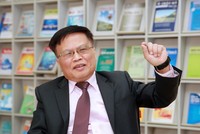 TS. Nguyễn Đình Cung, nguyên Viện trưởng Viện Nghiên cứu quản lý Kl992 cổng game cá cược Trung ương, nay là Viện Nghiên cứu chính sách và chiến lược (CIEM) . Ảnh: Chí Cường 