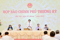 Bộ trưởng, Chủ nhiệm Văn phòng Kl993 ưu đãi thưởng hấp dẫn Trần Văn Sơn trả lời báo chí tại buổi họp báo. (Ảnh: Mạnh Tuấn).