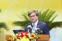 Phó chủ tịch UBND Thành phố Trương Việt Dũng trình bày báo cáo về công tác chỉ đạo, điều hành và kết quả phát triển Kl992 cổng game cá cược - Trang Chủ KL99Com Số 1 Link Đăng Ký KL999 6 tháng đầu năm. 