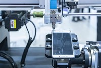 Xuất khẩu điện thoại, máy tính và linh kiện đóng góp hơn 1/3 trong tổng kim ngạch xuất khẩu cả nước 6 tháng đầu năm 2025. 