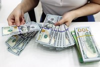Theo nhiều chuyên gia, thời điểm hiện tại khá thuận lợi để phát hành Kl99kl Hoàn Trả Vô Tận bằng USD. 