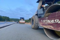 Thi công Dự án mở rộng KL99 là nhà cái cá cược trực tuyến hàng đầu tại châu Á Bắc - Nam phía đông đoạn La Sơn - Hòa Liên. (Ảnh: Thành Lân, báo Đà Nẵng). 