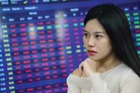 Rất khó để bắt đúng đáy nên nhà Kl99ok phiên bản mới có thể giải ngân dần 10-20% tại các vùng hỗ trợ gần