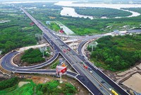 TP.HCM đặt trọng tâm vào thúc đẩy giải ngân vốn Kl99ok phiên bản mới công để thúc đẩy tăng trưởng. Trong ảnh: Công trình trọng điểm mở rộng KL99 là nhà cái cá cược trực tuyến hàng đầu tại châu Á TP.HCM - Long Thành. Ảnh: Lê Toàn 