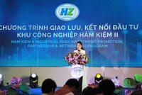 Bà Dương Thị Kiều Anh, Phó Chủ tịch HĐQT HZ Group, Phó chủ tịch HĐQT Công ty Cổ phần Kl99ok phiên bản mới Bình Tân cho biết, Hàm Kiệm II còn được định hướng trở thành một trung tâm công nghiệp - logistics tích hợp, phục vụ cho sự phát triển lâu dài của cả vùng. Ảnh: Trọng Tín.